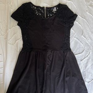 H&M Divided black lace dress